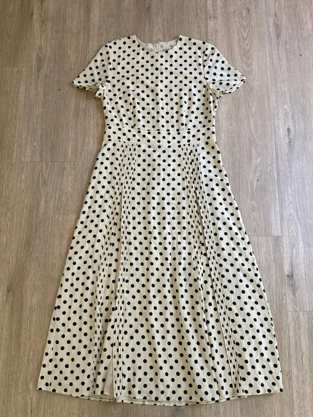 Burberry Vintage Cream Silk Maxi Dress with Black Polka Dots 8 - Picture 1 of 9